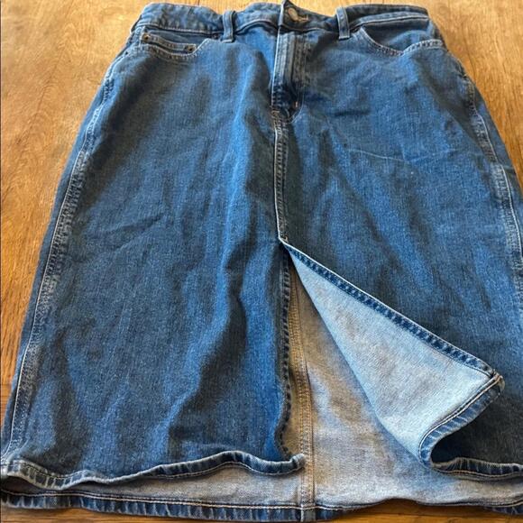 GAP Vintage Y2K Midi Jean Skirt Dark Wash Slit Denim Skirt Size 10 - Picture 2 of 6
